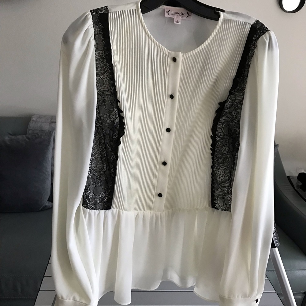 Nanette Lepore long sleeve blouse